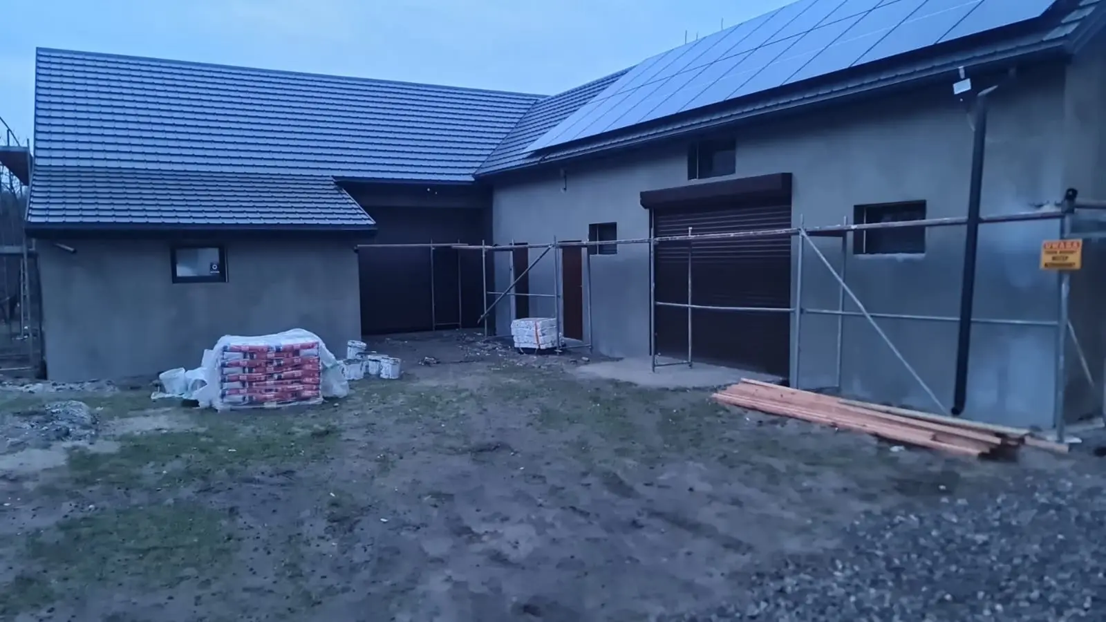 Elewacja domu wykonana przez SB House